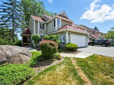 Property at 2 Pine Hollow Ct, Oak Ridge, NJ