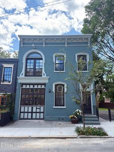 2 Spring Street
