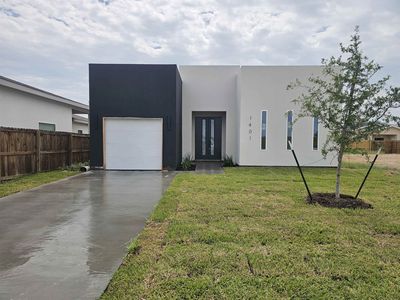 1401 Los Estribos Dr