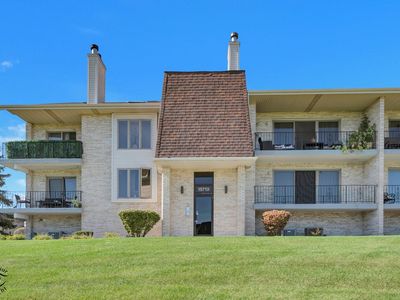 15713 Lake Hills Ct Unit 1N