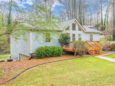 549 Pineland Cir SW