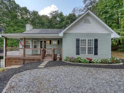 754 Honeysuckle Ln