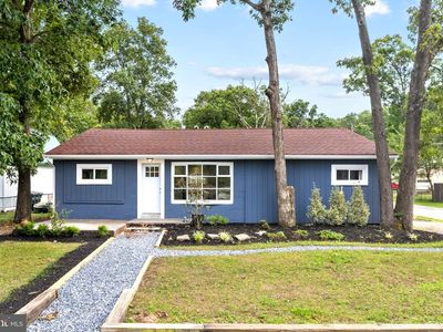 2105 Lakeside Dr
