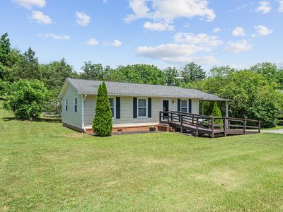 3268 Read Mountain Rd