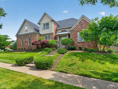 2768 Red Leaf Dr