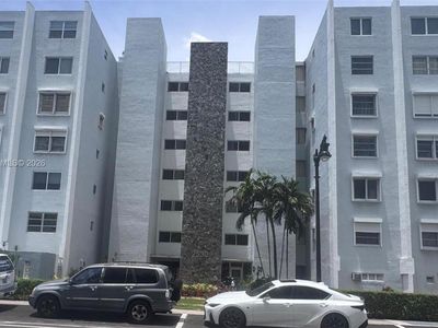 2530 SW 3rd Ave APT 103