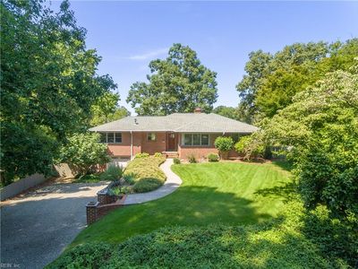 28 Laurel Wood Rd