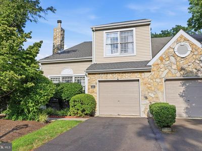 1001 Eagle Ln