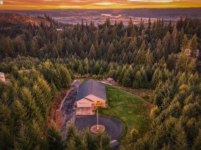 780 Five Peaks Dr