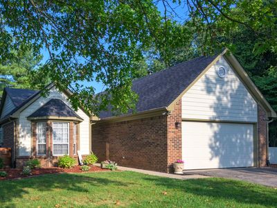 3572 Laureate Ct N