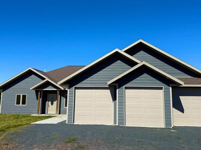 2158 Fighting Sioux Loop NW