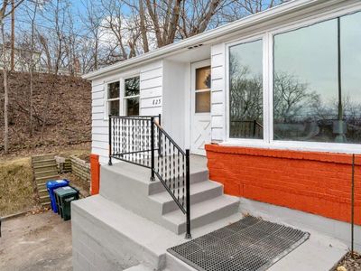 825 Kansas Ave
