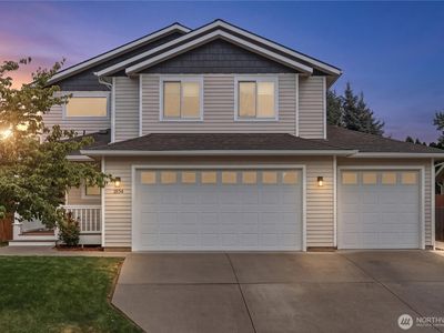 1854 Woodmere Loop