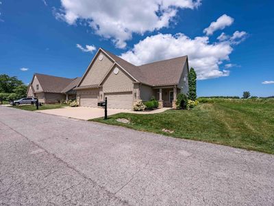 2991 S Waterside Ct