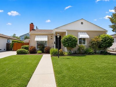 1901 N Bellflower Blvd