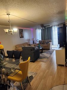 2840 Somerset Dr #404 M