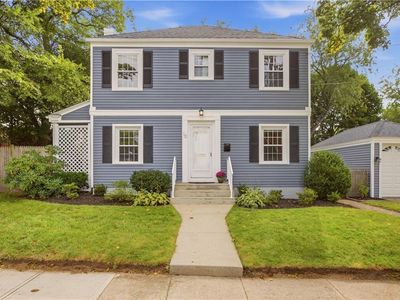 10 Loxley Rd