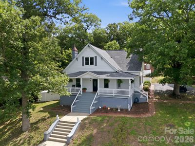 527 S 2nd St