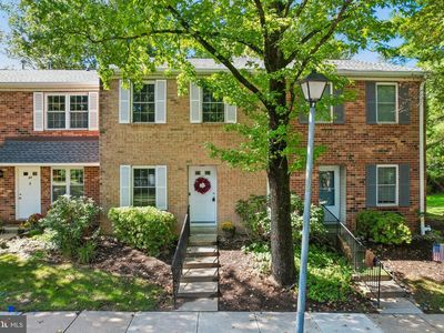 Property at 32 Magnolia Ct, Lawrence Township, NJ