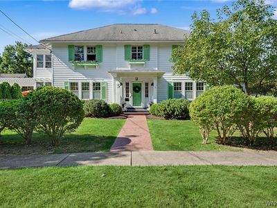 150 Pierce Ave