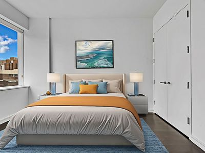 300 E 23rd St APT 9B