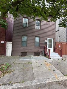 15 Sherman Street