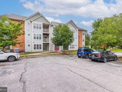 312 Blue Water Ct #104D