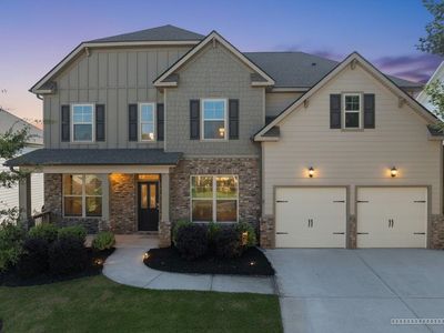 Property at 1221 Hawthorne Cir, Madison, GA