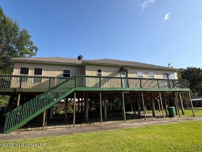 304 Vacation Ln