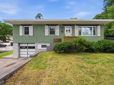 48 Pinedale Ave