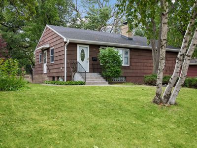 241 Van Buren Ave N