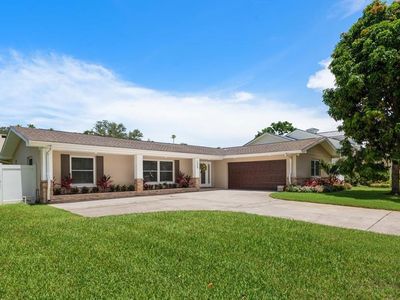 1320 Golf View Dr