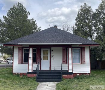 725 E Judicial St