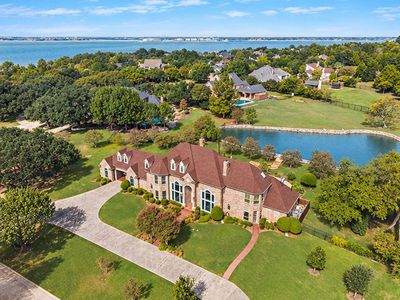 508 Moraine Way