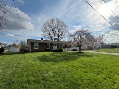 985 Highland Ave