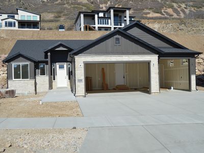 3038 N Mountain Rd #215