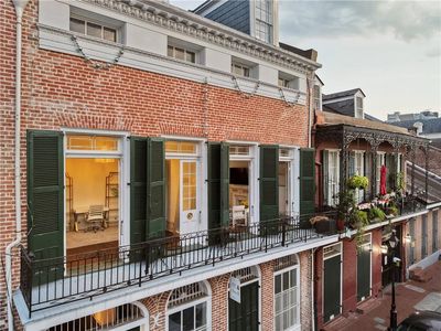 818 Bourbon St #2A