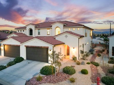 812 N Via Modelo Cir