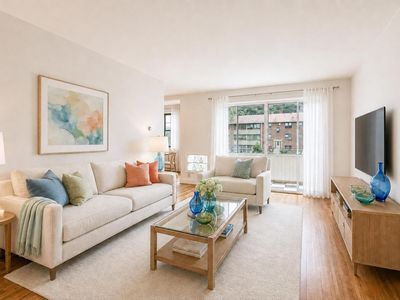 Property at 68 Preston St APT 2C, Wakefield, MA