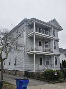 27 Bond St