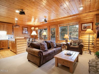 2650 Deer Valley Dr E #202