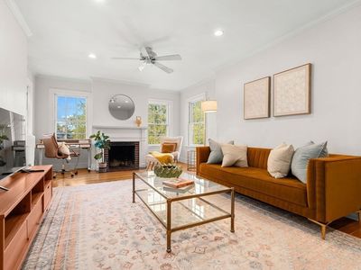 41 Linnaean St APT 43