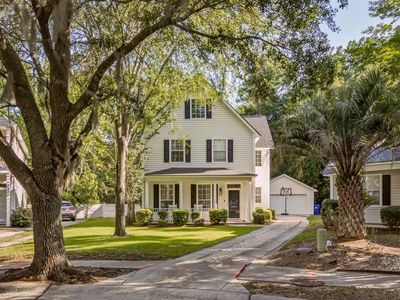 2340 Kennison Ln