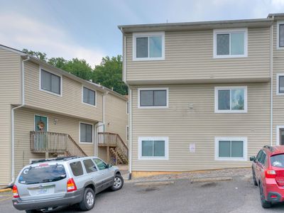 Property at 524 Calhoun St APT 21, Radford, VA