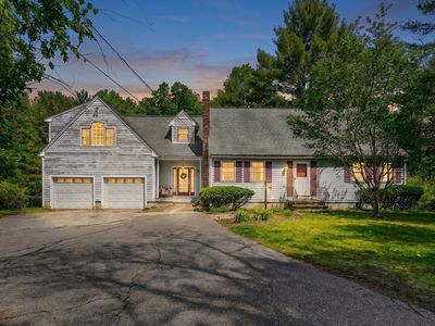Property at 271 Hoyts Wharf Rd, Groton, MA