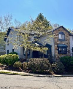 Property at 54 Overlook Dr, Hackettstown, NJ