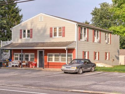 3185 Spring Rd
