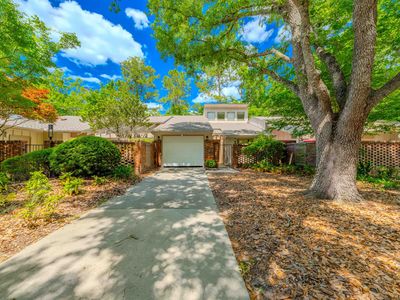 172 NE Villas Ct