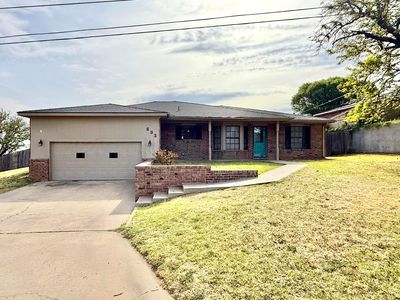 805 Skyline Dr