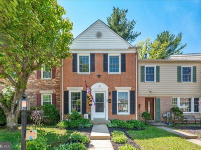 36 Castle Ct